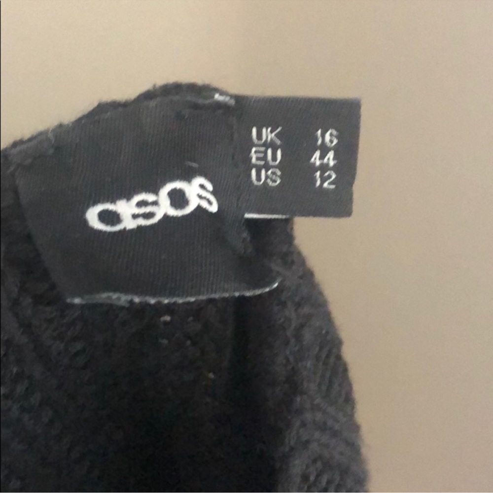 ASOS crop sweater - Picture 3 of 3